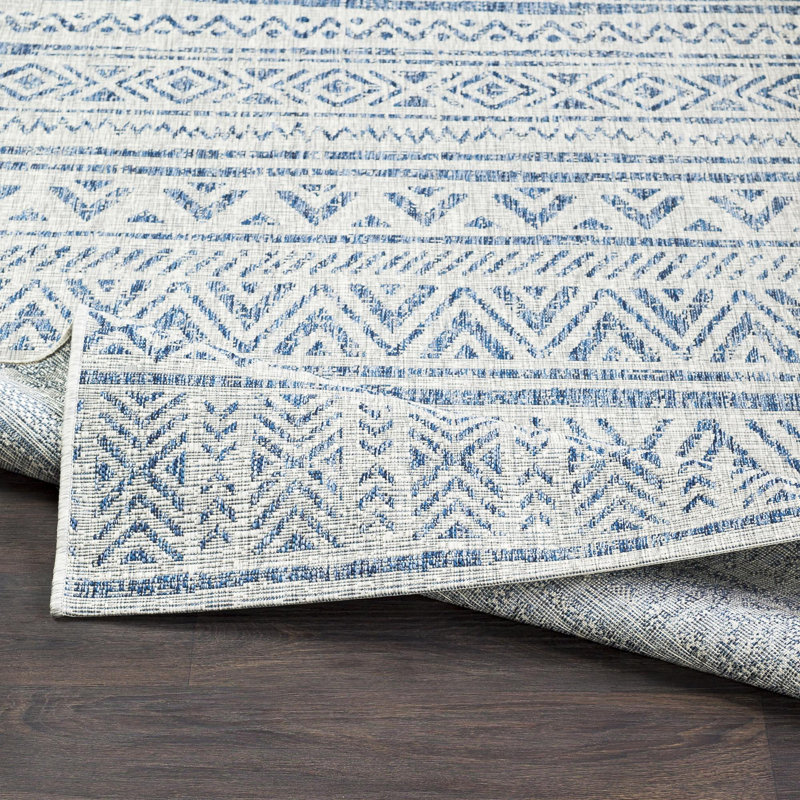 Tapis intérieur / extérieur bleu foncé / gris à chevrons Tomas, Ovale 7 pi 10 po x 10 pi
