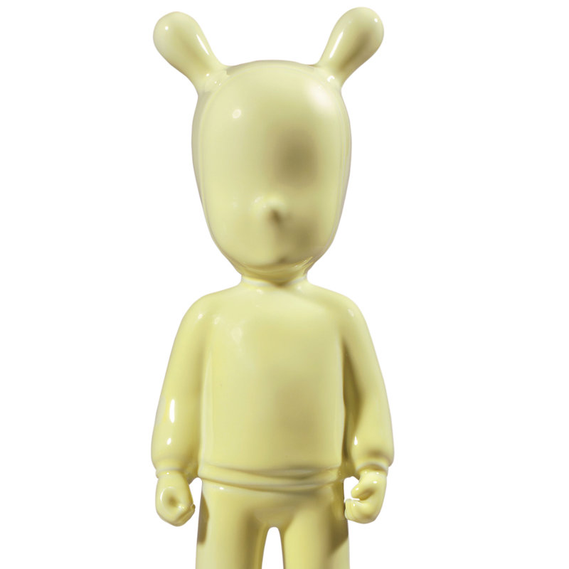 Figurine la invitée, Jaune