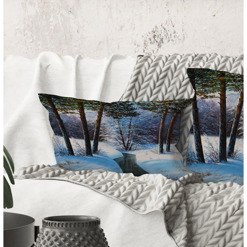 Rectangle, forêt de Noël avec rivière et arbres III - Coussin décoratif imprimé traditionnel