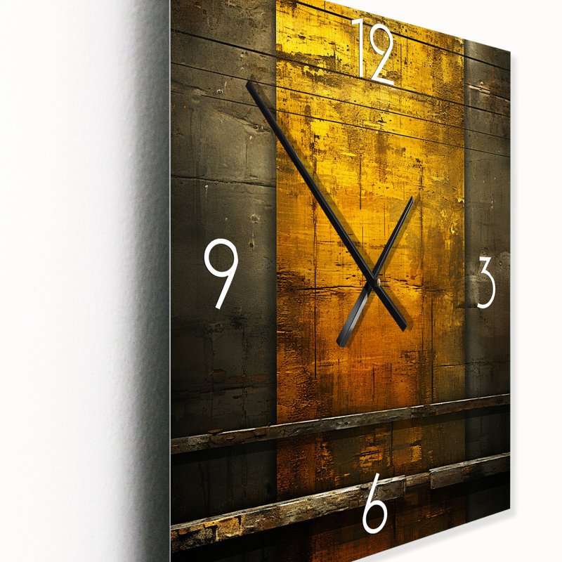 Horloge murale rétro Golden Golden, H 32 po x l 24 po x P 1 po
