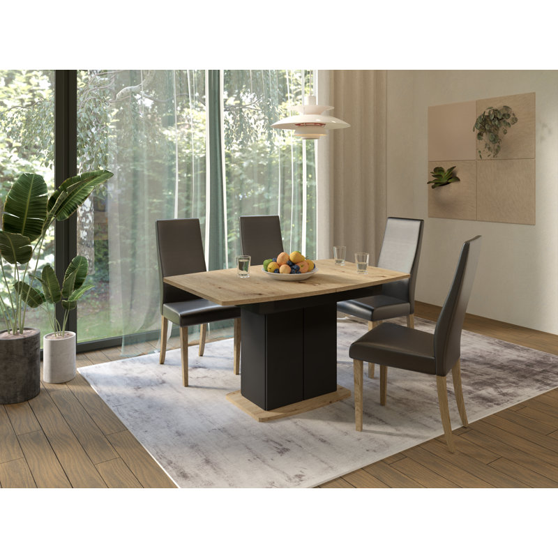 Rosalyne Extendable Oak Dining Table