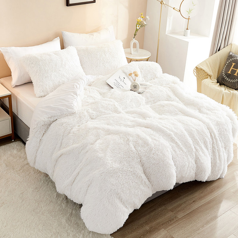 FFDC1217 Plush Shaggy Duvet Cover Set, Queen Duvet Cover + 4 Additional Pieces, White
