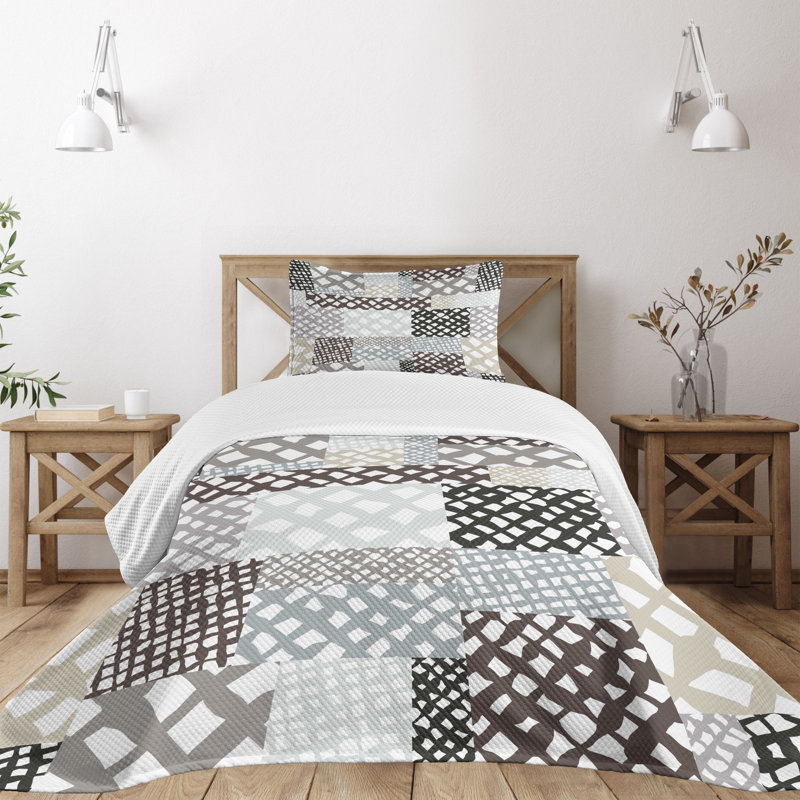 Ambesonne Retro Bedspread Patchwork Style Multicolor, Twin Bedspread + 1 Standard Sham