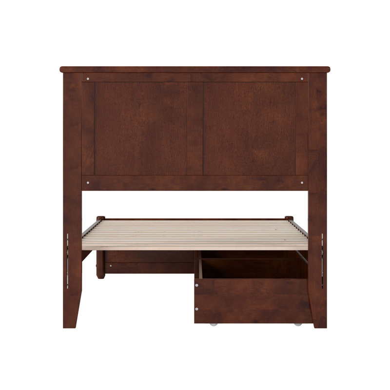 Lit plateforme avec rangement en bois massif Ashante avec pied de lit et tiroirs sous le lit, Noyer, Simple TG