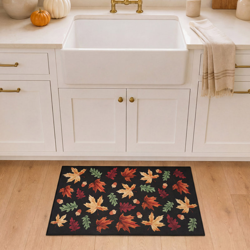 Tapis de cuisine CHI Madeline 20 po x 33 po, Feuilles, noir