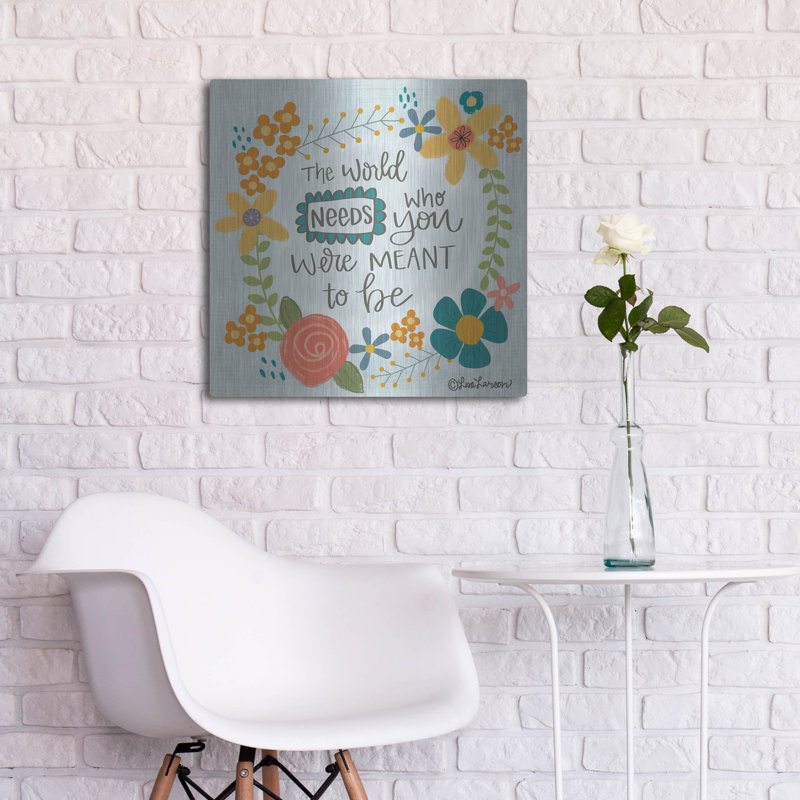 «The World Needs» par Lisa Larson, H 24 po x l 24 po