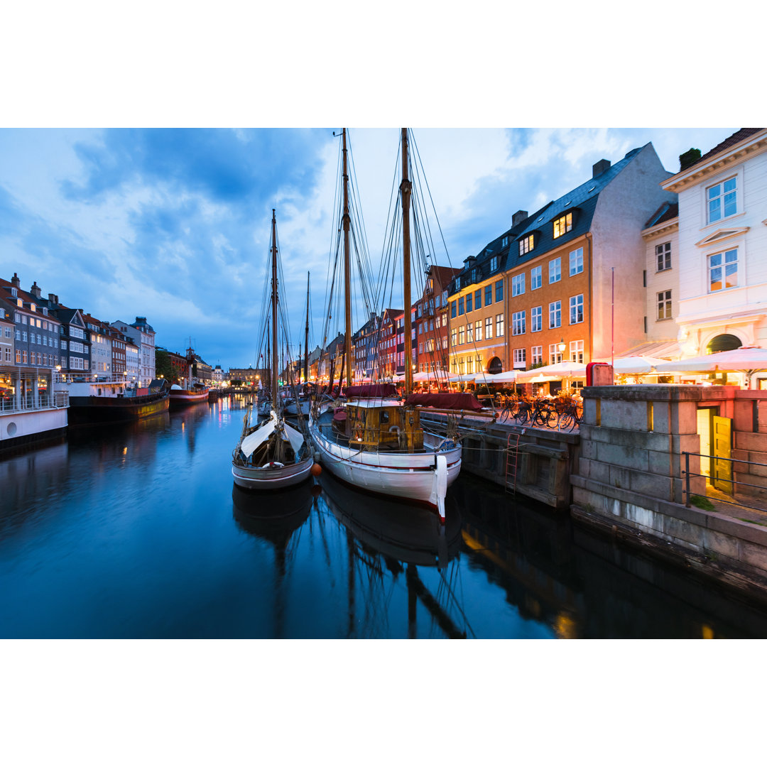 Kopenhagen Nyhavn District von Nicoelnino - Leinwandfoto