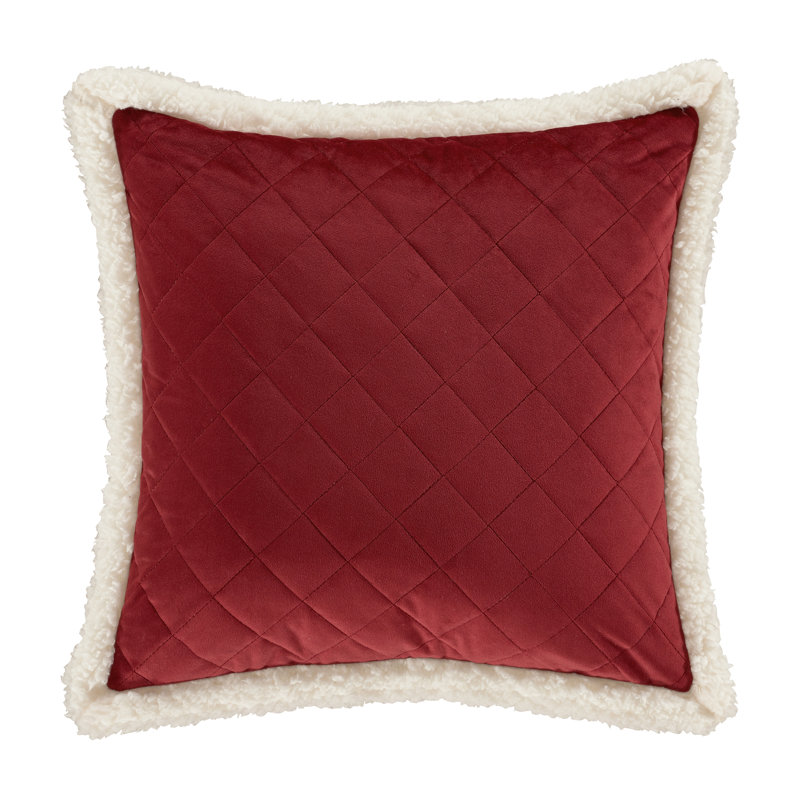 Coussin décoratif matelassé carré Casey Sherpa - 18 po, Cramoisi