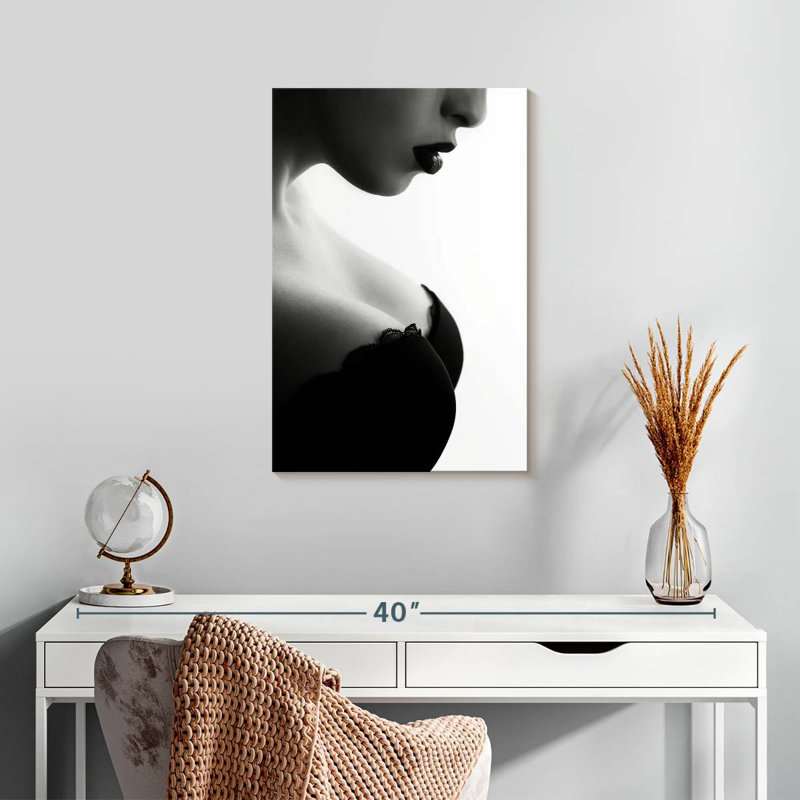 Portrait de femme Leisha Busty, H 24 po x l 16 po