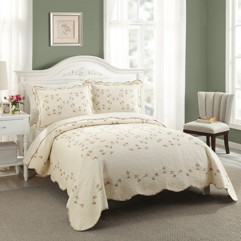 Ensemble de courtepointe / couvre-lit brodé Felisa, Courtepointe double / grand + taies décoratives s