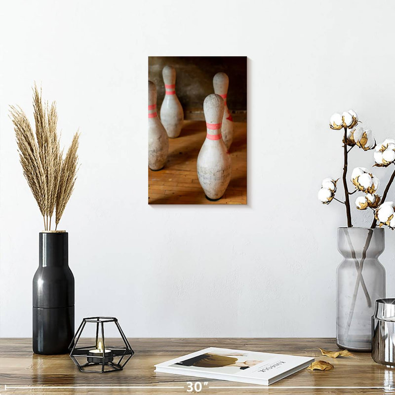 Sireci Old Bowling Pin Set, 12" H x 8" W