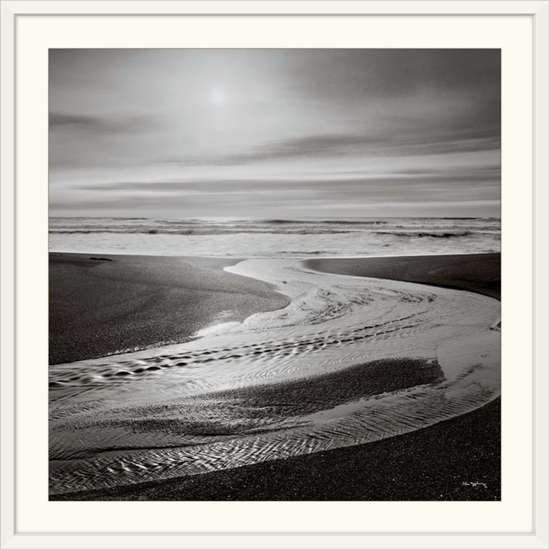 «Sunset on the Coast I» par Alan Majchrowicz, reproduction de photo, H 20" x l 20" x P 1", Cadre blanc