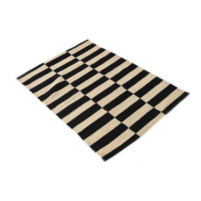 Tapis noir et blanc Noor