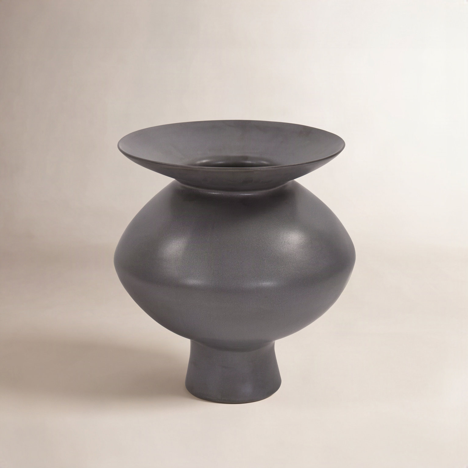 Palermo Ceramic / Porcelain Table Vase, 13.5" H x 12" W x 12" D