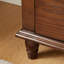 Armoire d'appoint moderne et polyvalente en bois massif