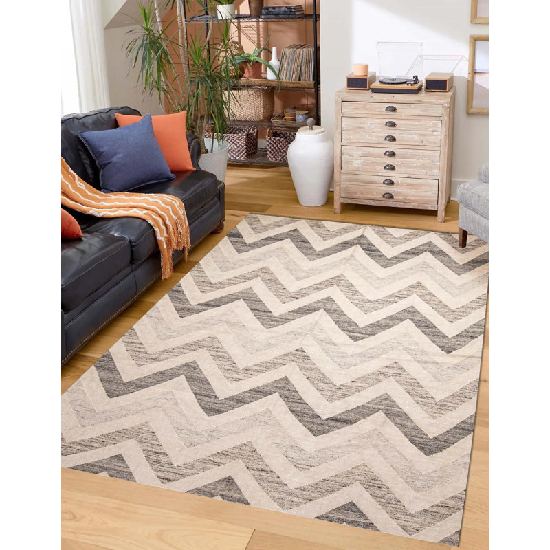 Kilim ivoire Cearbhall 5 pi 9 po x 8 pi 9 po