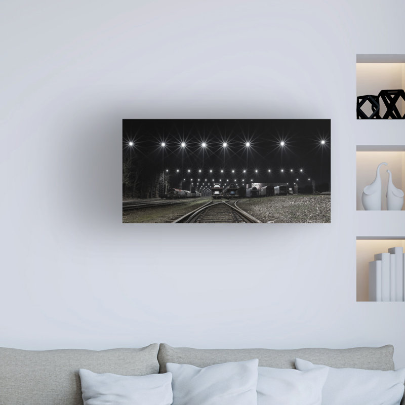 «Train Stars» par Leif Londal, impression sur toile tendue, H 12 po x l 24 po x P 2 po