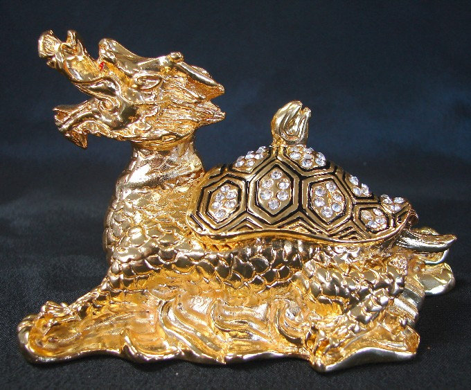 Figurine de dragon en tortue Feng Shui Bejeweled