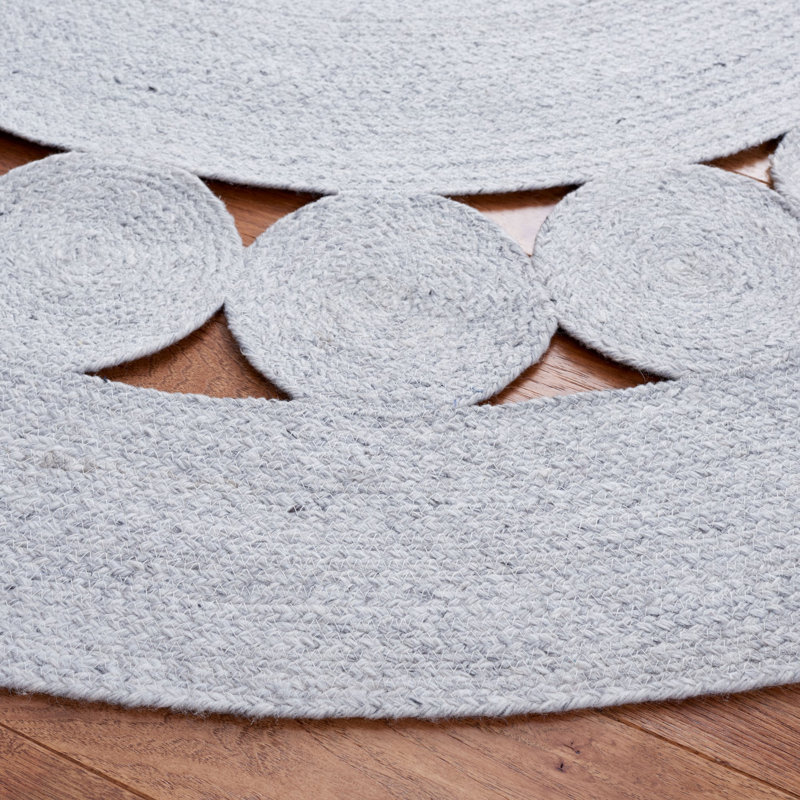 Dozier Hand Woven Performance Solid Color Rug, Round 5'