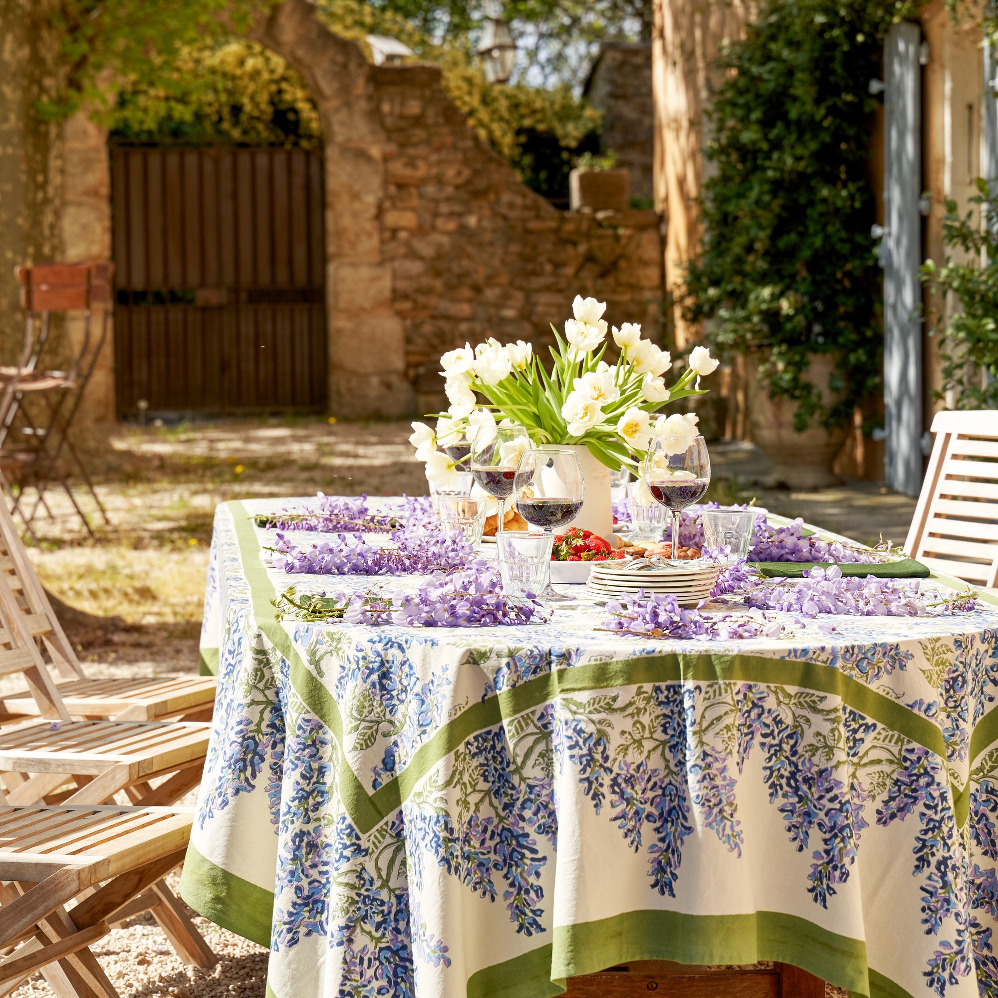 Couleur Nature Wisteria Rectangular Tablecoth | Perigold