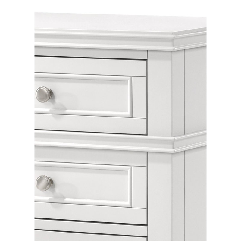 Table de chevet blanche avec 3 tiroirs en bois massif et quincaillerie sur mesure