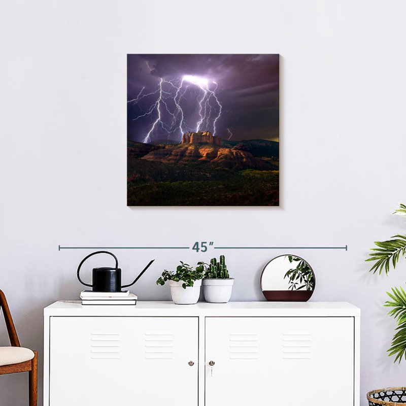 Alvord Lightning au-dessus de la cathédrale, H 24 po x l 24 po