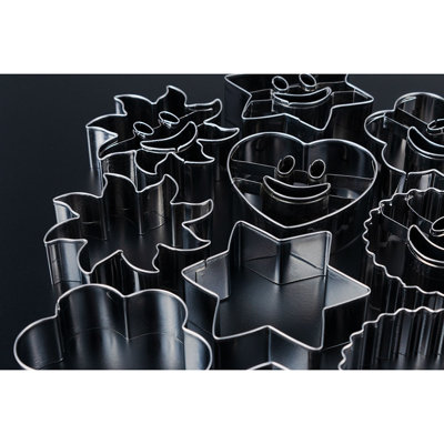 Hutch Kitchen Non-Stick Cookie Cutter