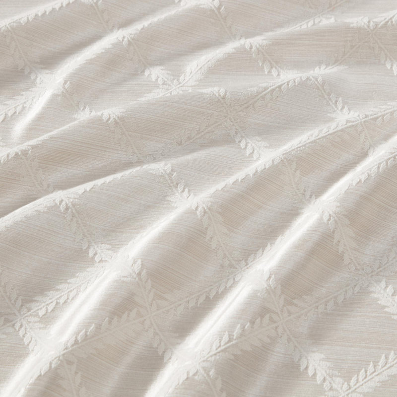 Lenox Laurel Leaf Damask Tablecloth, 70" Round, Platinum