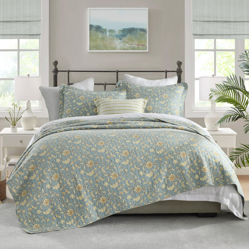 Cotton Quilted Toile Quilt, Powder Blue Toile, Queen Quilt + 2 Queen Shams