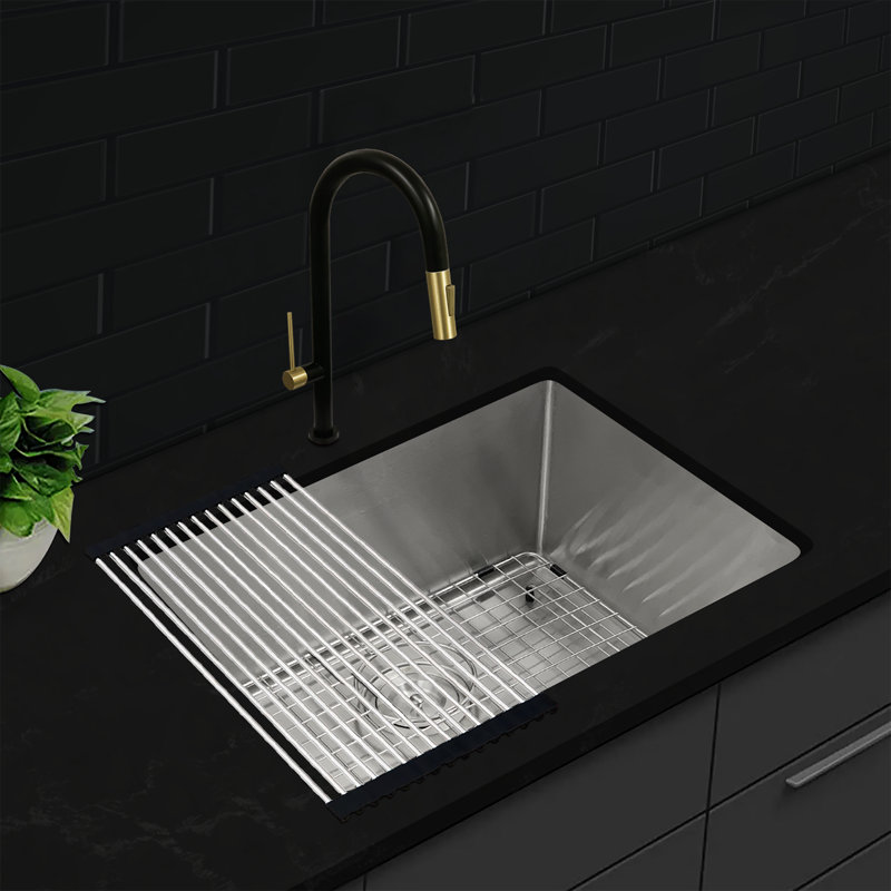 Évier de cuisine en acier inoxydable à simple cuve à extension étroite KBFmore, 4 pièces Gadgets, Calibre 16