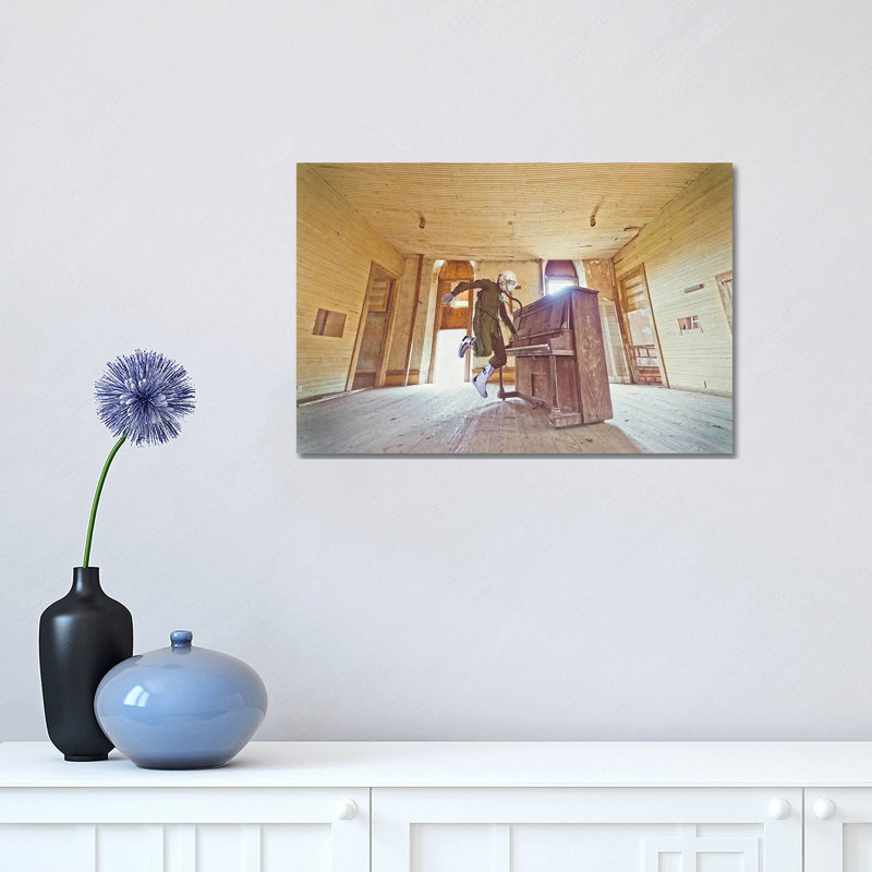 The Lonely Astronaut XX 1 Piece Wrapped Canvas Wall Art, 20.32 cm H x 30.48 cm W
