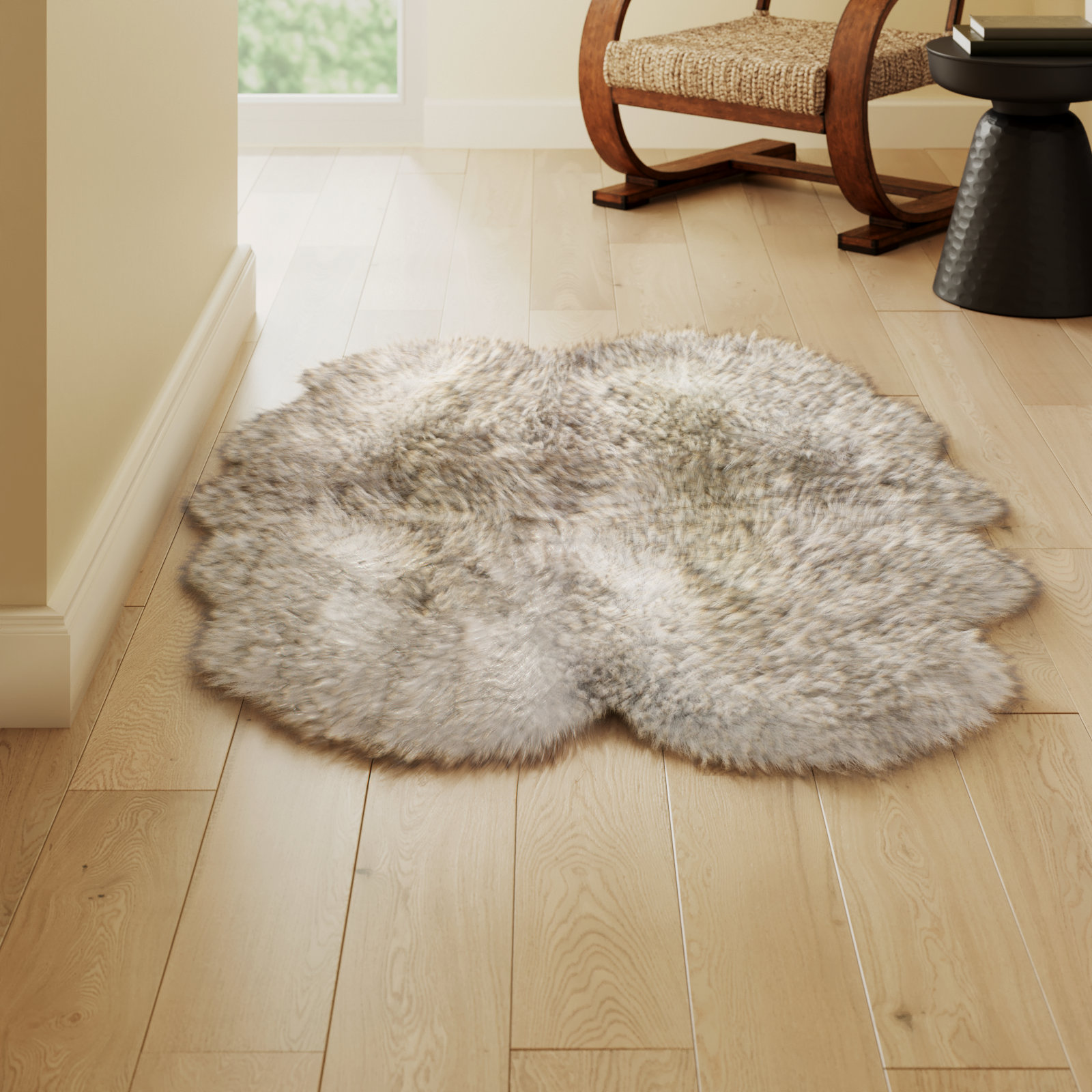 Enderby Sheepskin Wolf Tip Rug, Novelty 3'6" x 5'6"