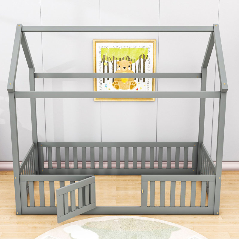 Lit en bois avec clôture et porte en bois, Gris, Simple