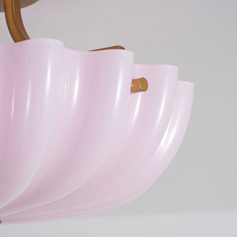 Plafonnier semi-encastré 3 lumières 13 po, laiton antique, verre opale rose, Rose