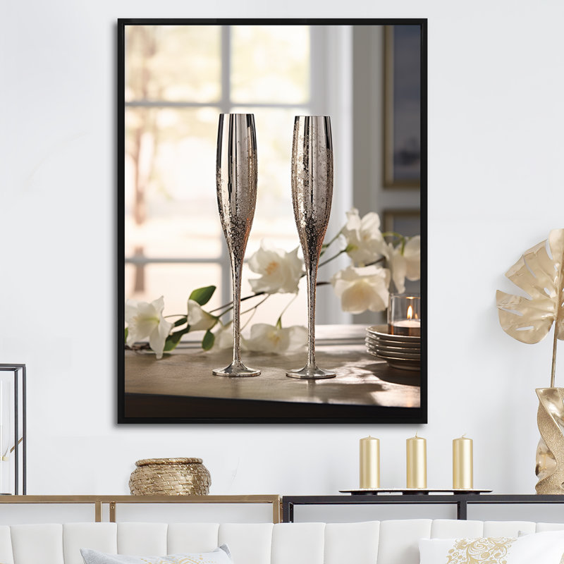 Champagne Flute Fantasies III sur toile, Cadre flottant noir, H 20 po x l 12 po x P 1 po