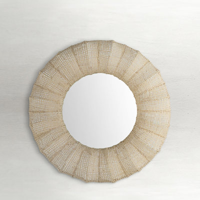 Delilah Mirror