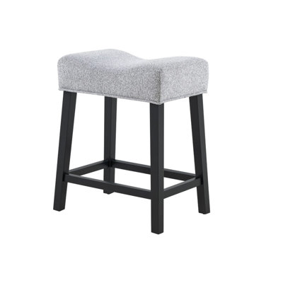 D3232 Stool