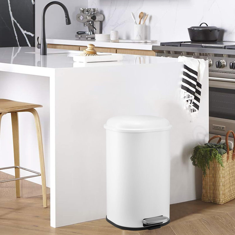 Poubelle 8 gallons avec couvercle à fermeture en douceur, moderne