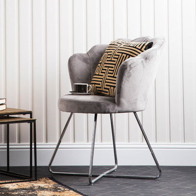 67.5cm Wide Velvet Cocktail chair