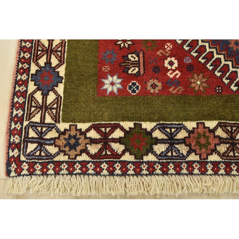 Tapis unique 3 pi 4 po x 4 pi 8 po Feyzi