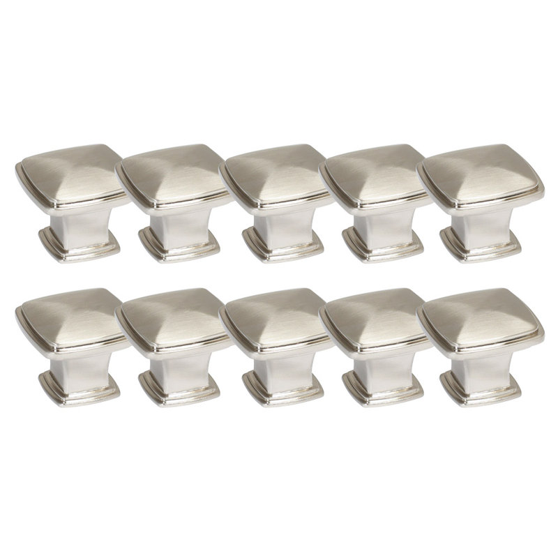 Paquet multiple de boutons carrés de 1 1/4 po Park Avenue, Nickel satiné