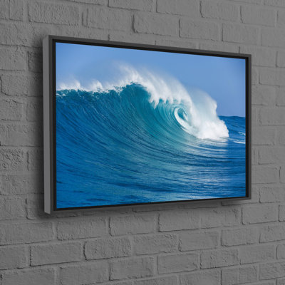 Art mural océanique avec vagues imprimées sur toile de coton, idéal pour décorer une chambre de bébé garçon personnalisée