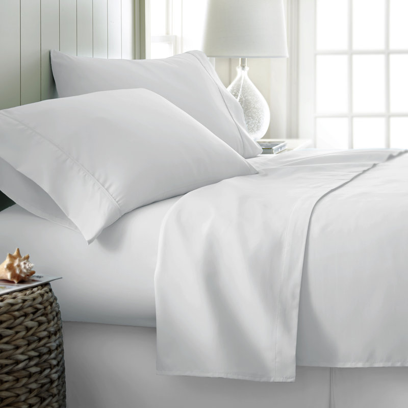 White Ultra Soft Queen Microfiber Bed Sheet Set