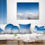Coussin lombaire avec vue aérienne du paysage au-dessus des nuages