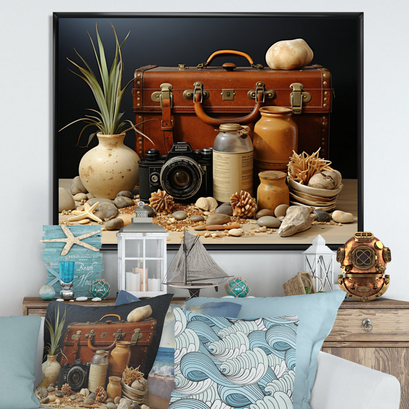 Beach Travels Collage I - impression, Cadre flottant noir, H 34 po x l 44 po x P 1,5 po