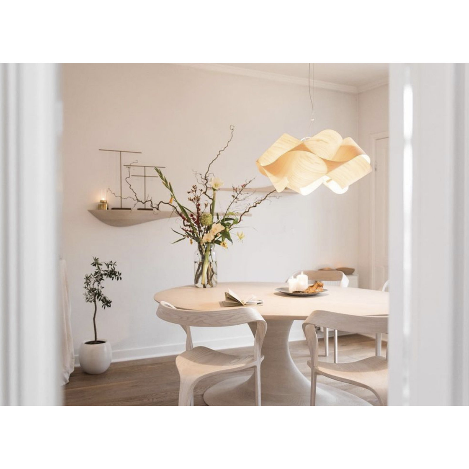 Swirl Single Light Dimmable Pendant, Ivory White, E26, Nickel