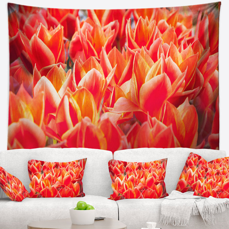 Tapisserie florale tulipe, H 68 po x l 80 po