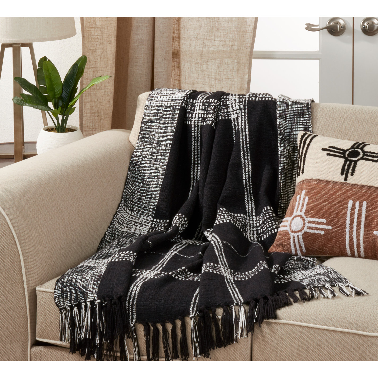 Chelse Cotton Hand Woven Throw Blanket, Black