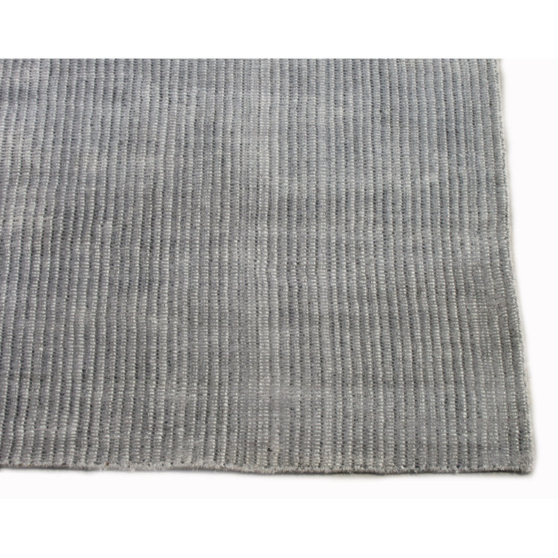 Tapis argenté en soie 5X8