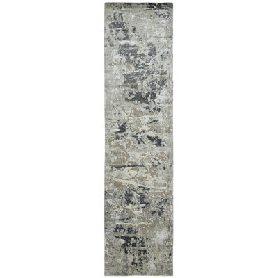 Hand Knotted Area Rug in Gray